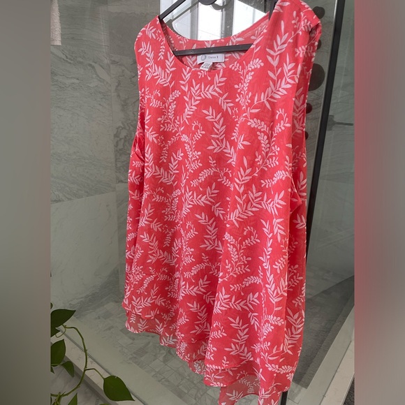 Sleeveless blouse - Picture 1 of 2